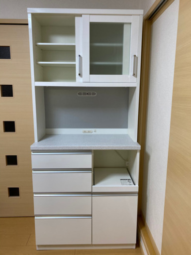 ニトリ　食器棚