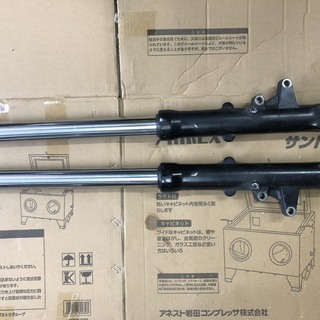 カワサキZZR1100　フロントフォーク