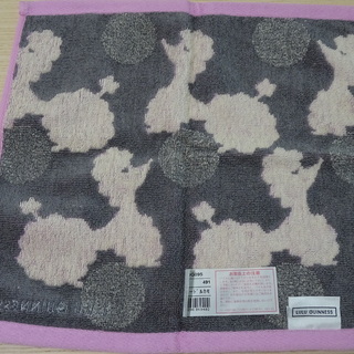 【新品・未使用】ＬＵＬＵ ＧＵＩＮＮＥＳＳ(ルルギネス) プードル柄 タオルハンカチの画像
