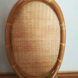 籐のトレーの画像
