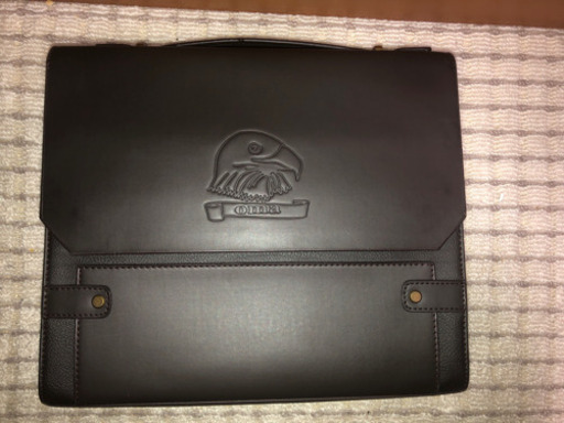 メンズ　ショルダーバッグ　34cm x 28cm x 6cm  　　OMA　Eagle