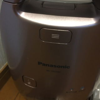（譲渡先決定）Panasonic 掃除機　おまけ付きの画像