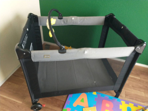 【取引終了】カトージ KATOJI NewYorkBaby プレイヤード ベビーサークル 折り畳み  簡易ベッド 新生児 0～24ヶ月  ★オムツ交換台付き