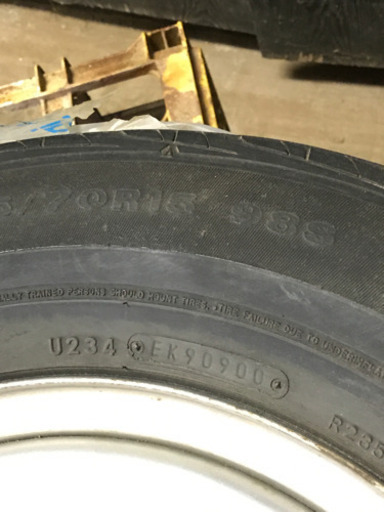 トヨタ　ハイエース100系純正ホイールとチェーン