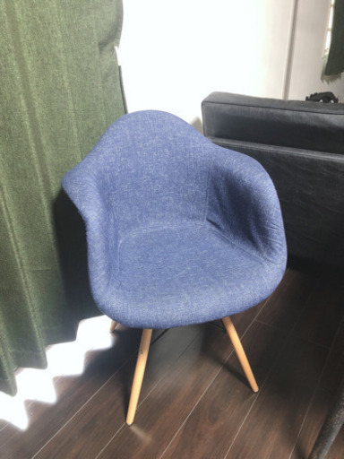 袖付きチェアー デニム色