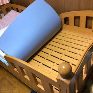 ベット(2段ベットの上のみ)の画像