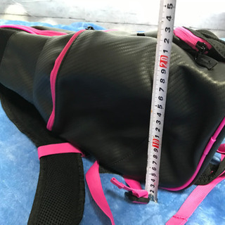 アシックスリュックの画像