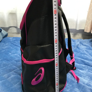 アシックスリュックの画像