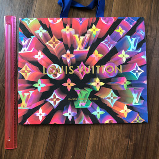 ルイヴィトン  クリスマス限定も含む紙袋セットの画像