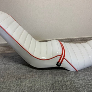 バリオス1型三段シート