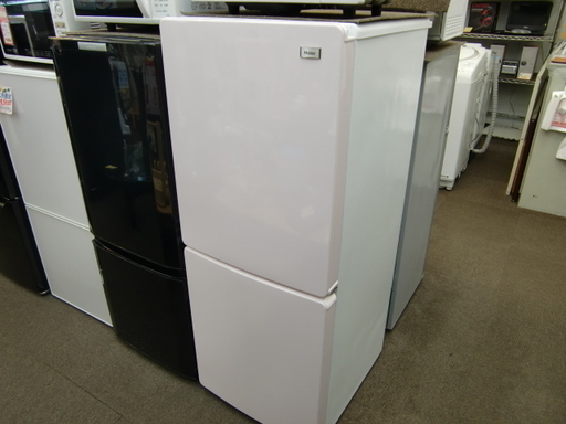 【配送・設置無料】☆超美品☆2018年製 Haier 148L 2ドア冷蔵庫 JR-NF148B 右開き ピンク