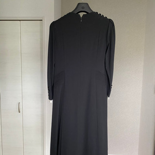 ワンピース黒の画像