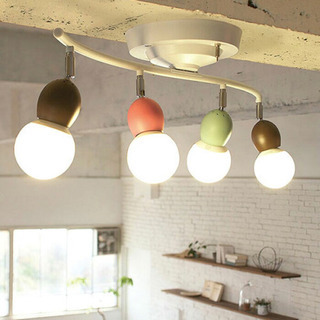 シーリングライト4灯　リモコン付き　電球なしの画像