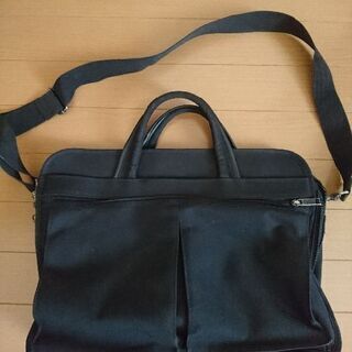 LESMUES パソコンケース ビジネス ショルダーバッグ