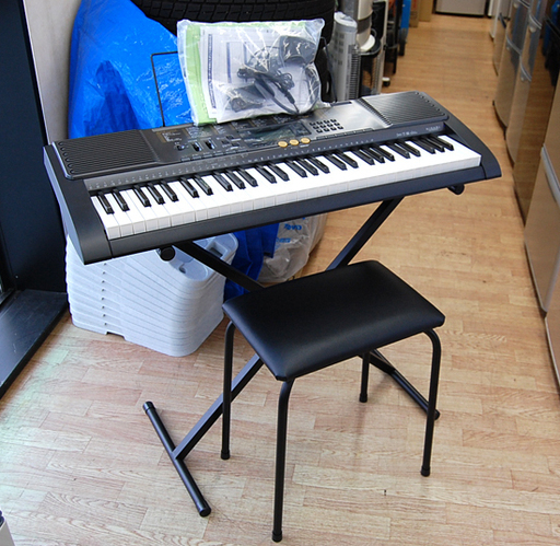 キーボード カシオ LK-113 電子ピアノ イス・スタンド・譜面台・説明書付き 61鍵盤 光ナビゲーション ブラック 電子楽器 CASIO☆ PayPay(ペイペイ)決済可能 ☆ 札幌市 清田区 平岡