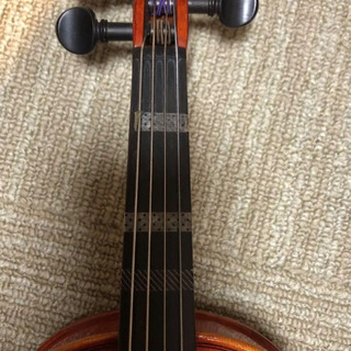 お譲り完了しました」スズキバイオリン1/10 No.330 弓 肩当付