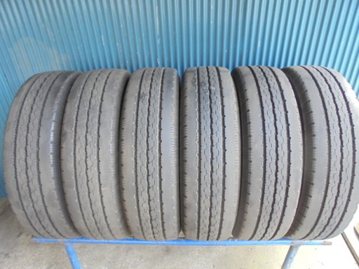 ブリヂストン DURAVIS R205 205/70R17.5 115/113L LT　6本 9分溝　程度良好！