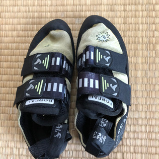 ボルダリングシューズ中古値下げしました