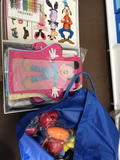 3名の方とお話し中　ディズニー英語システム　超美品！