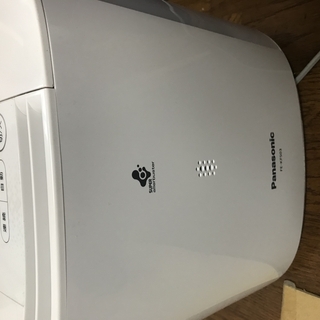 【値下げ中】2019製Panasonic加湿器 FE-KFS03...
