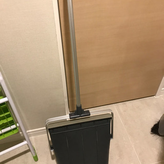 ホウキとちりとり