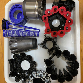 dyson V8 absolute  SV10 コードレスクリーナの画像