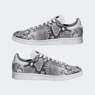 28.5cm アディダス adidas スネーク Tokyo 旗艦店 ステッカー テニス ウィンブルドン 靴 スニーカー