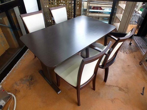 【苫小牧バナナ】ニトリ/NITORI ダイニングテーブルセット 4人掛け DT GV 135 DBR ブラウン系