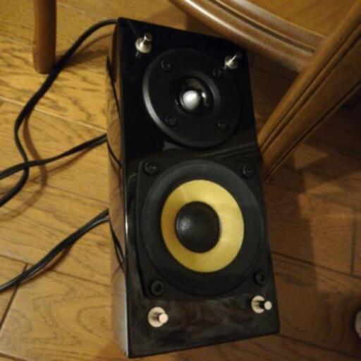 DENON（デノン）製スピーカー２個組、使わないのでお譲りします。