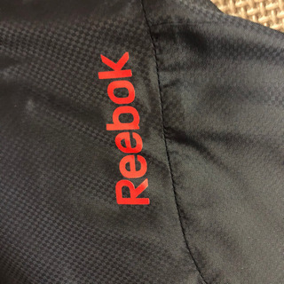 Reebok ジャージ　シャカシャカの画像