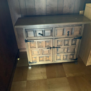 取引中　洋風チェスト  譲りますの画像