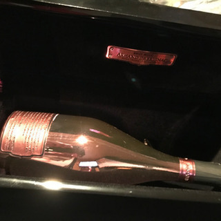 アルマンド　ロゼ　箱　瓶セットの画像