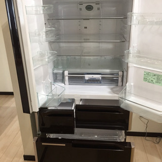 日立ノンフロン冷凍冷蔵庫R-G6200D】2013年製