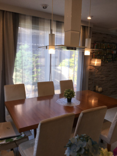 BoConcept 伸張式ダイニングテーブル(北欧デンマーク家具)椅子8脚付き