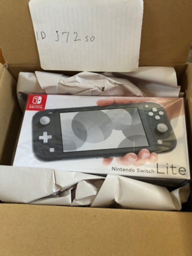 任天堂Switch  lite グレー色