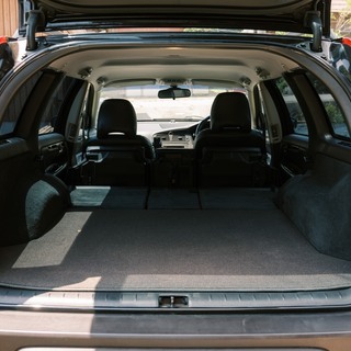 ボルボ　xc70　ブラックサファイアメタリックの画像