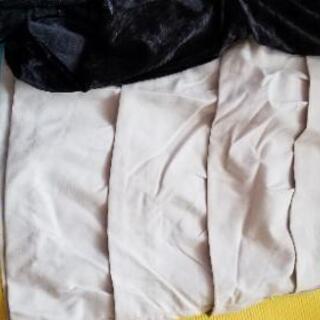 スカート 各300円の画像