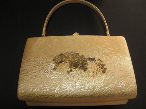 和装　バッグと草履のセット　金色　未使用新品