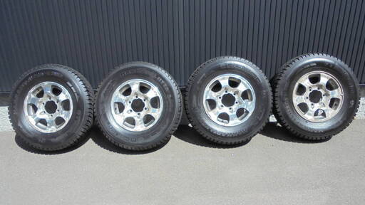 希少品■215/80R15　6H　6穴　カップ ピン　スパイク