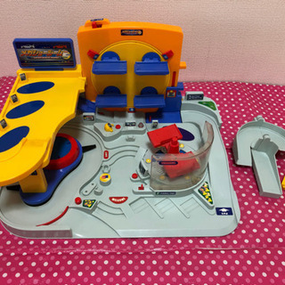 トミカメガショールーム　接続部品　セットの画像