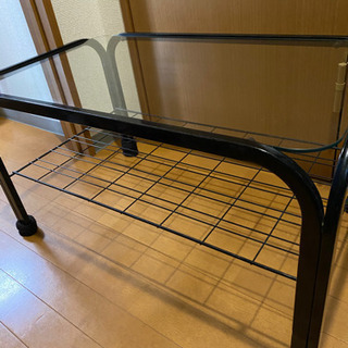 【無料】ガラスローテーブル■幅73.5cm■黒(ブラック)■中古の画像