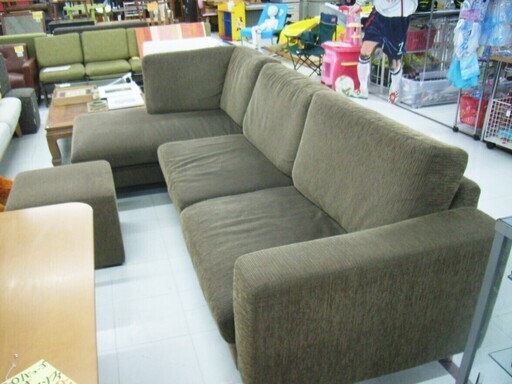 L字ソファ オットマン付 幅:最長272×奥行:87×高さ:60㎝ HUGO 苫小牧西店