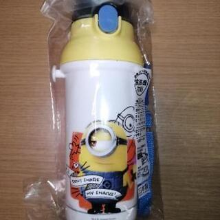 プラスチックミニオン　水筒