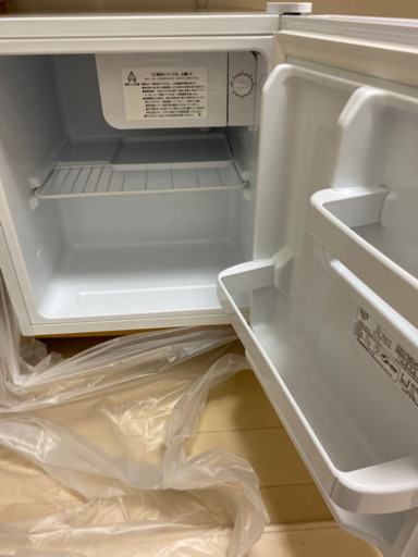 小型冷蔵庫 ABITELAX新品近郊ご相談にて配送します Abitelax 138L 冷蔵庫 単身向け 耐熱天板【地域限定配送無料】 - メルカリ