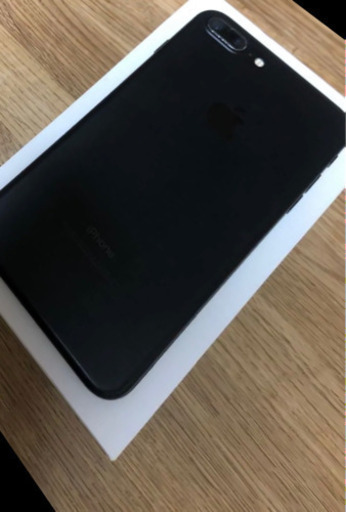 iPhone7plus SIMフリー 128G ジェットブラック 外箱 付属品アリ