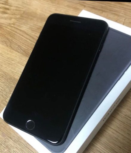 iPhone7plus SIMフリー 128G ジェットブラック 外箱 付属品アリ