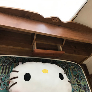 マットレス付き木製組み立て式ベッドを差し上げます