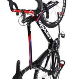 スポーツ自転車縦置きスタンドの画像