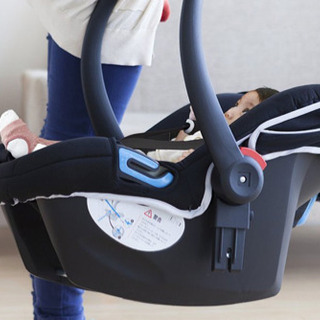 日本育児のチャイルドシート