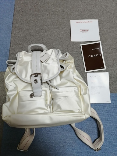 COACH(コーチ)　小さめリュック